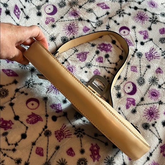 VINTAGE GUESS CURVE MINI PURSE - Picture 12 of 15